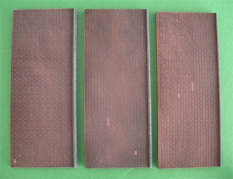 3 x 105mm Lengths of 6ft Brick Wall