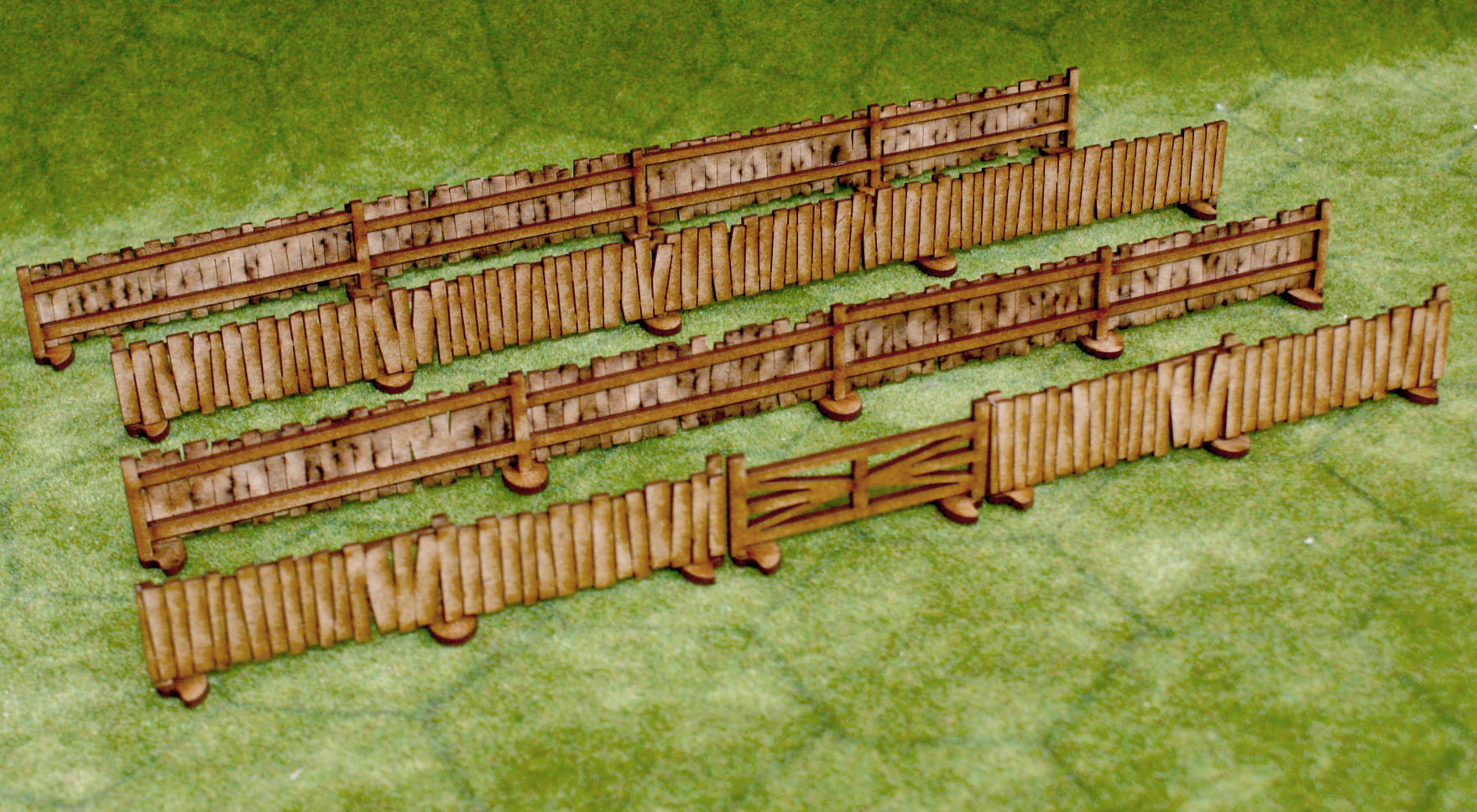 Assorted Panelled Fences (28mm)